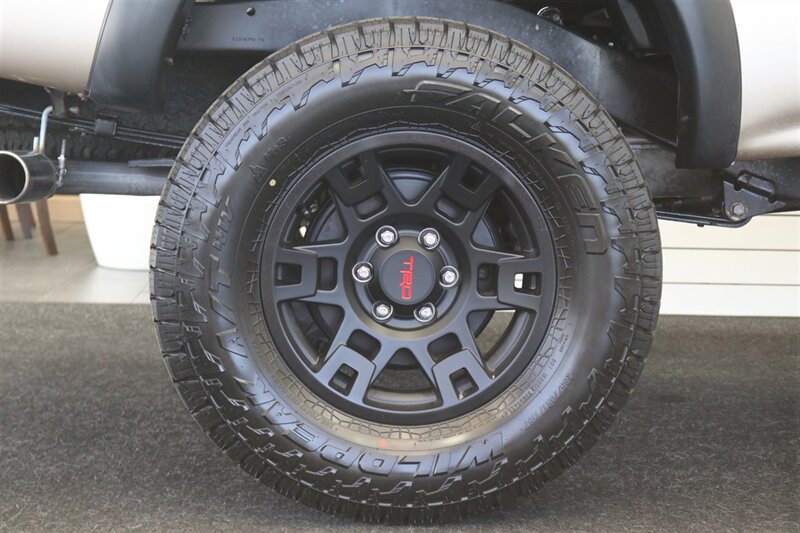 2004 Toyota Tacoma V6  1-OWNER* 100% RUST FREE* NEW 2.5 " BILSTEIN TOYTEC ADJUSTABLE LEVEL LIFT W/ NEW 17 " TRD PROs & 33 " FALKEN A/T4s* TIMING BELT DONE 18K MLS AGO* NEW FLUIDS-AXLES* ALL BOOKS & KEYS & WINDOW STICKER - Photo 58 - Portland, OR 97230