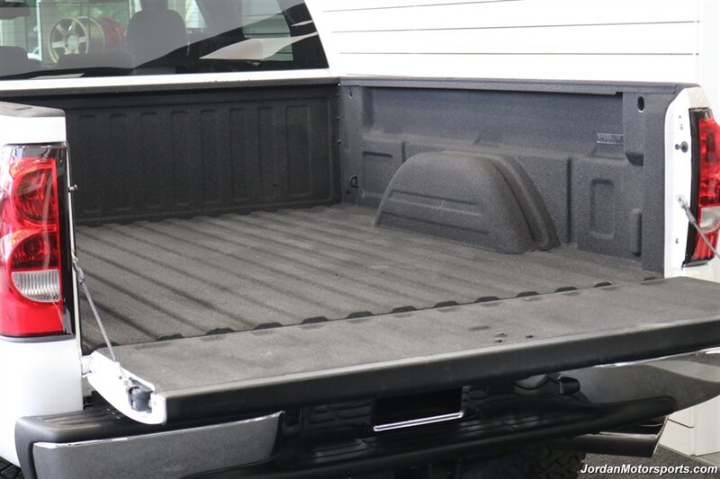 2007 Chevrolet Silverado 2500 LT1 LT1 4dr Crew Cab  2-OWNER* 0-RUST* NEVER HAD 5TH WHEEL OR GOOSENECK* LEVELED ON NEW 33 "BFG KO3 10-PLYs* 6-PASSENGER SEATING* FULL FRESH SERVICE* 52 GALLON TITAN FUEL TANK* ALL STOCK W/NO UPGRADES - Photo 42 - Portland, OR 97230