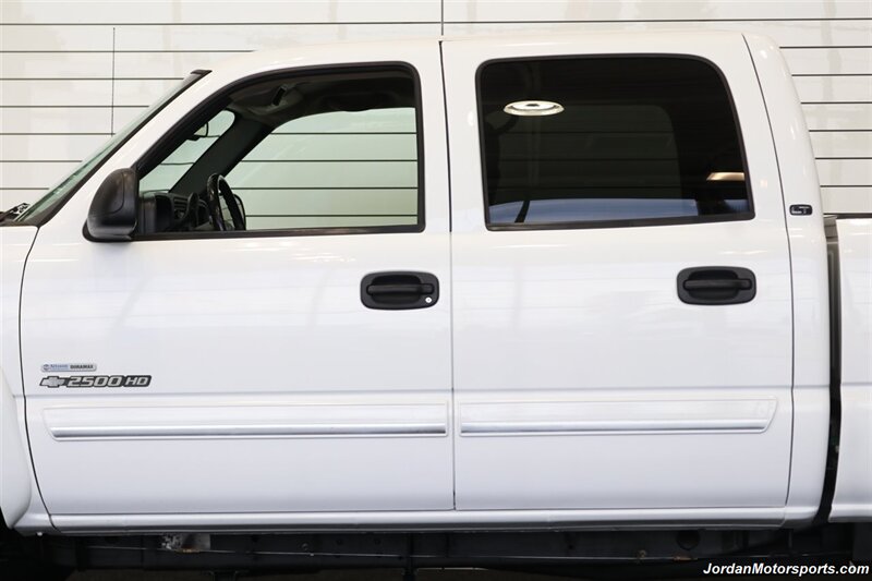 2007 Chevrolet Silverado 2500 LT1 LT1 4dr Crew Cab  2-OWNER* 0-RUST* NEVER HAD 5TH WHEEL OR GOOSENECK* LEVELED ON NEW 33 "BFG KO3 10-PLYs* 6-PASSENGER SEATING* FULL FRESH SERVICE* 52 GALLON TITAN FUEL TANK* ALL STOCK W/NO UPGRADES - Photo 50 - Portland, OR 97230