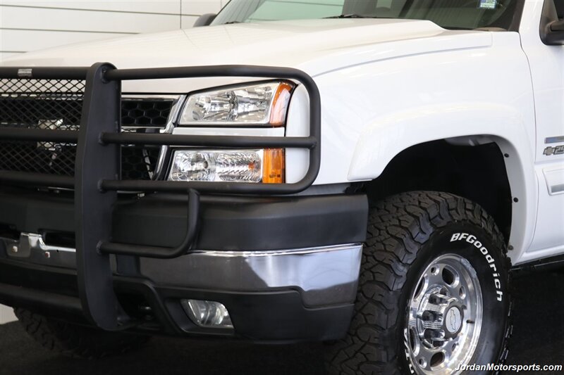 2007 Chevrolet Silverado 2500 LT1 LT1 4dr Crew Cab  2-OWNER* 0-RUST* NEVER HAD 5TH WHEEL OR GOOSENECK* LEVELED ON NEW 33 "BFG KO3 10-PLYs* 6-PASSENGER SEATING* FULL FRESH SERVICE* 52 GALLON TITAN FUEL TANK* ALL STOCK W/NO UPGRADES - Photo 12 - Portland, OR 97230