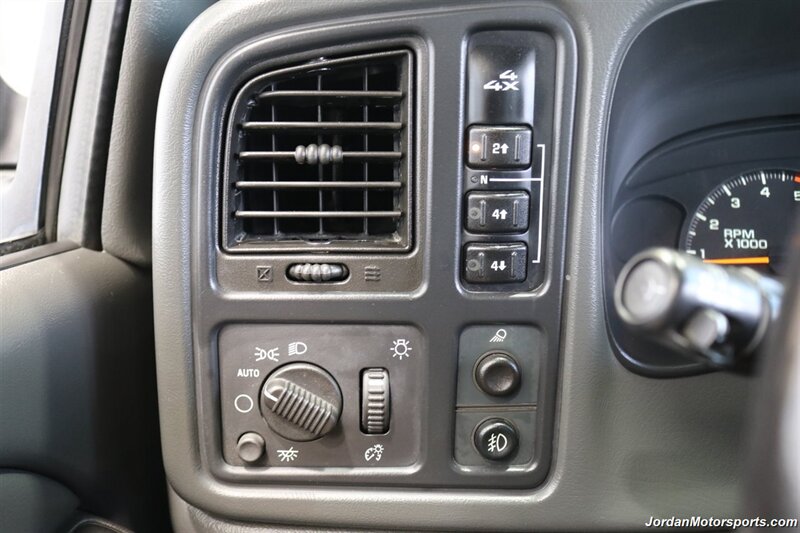 2007 Chevrolet Silverado 2500 LT1 LT1 4dr Crew Cab  2-OWNER* 0-RUST* NEVER HAD 5TH WHEEL OR GOOSENECK* LEVELED ON NEW 33 "BFG KO3 10-PLYs* 6-PASSENGER SEATING* FULL FRESH SERVICE* 52 GALLON TITAN FUEL TANK* ALL STOCK W/NO UPGRADES - Photo 89 - Portland, OR 97230