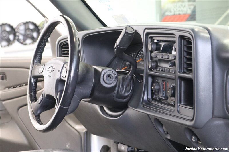 2007 Chevrolet Silverado 2500 LT1 LT1 4dr Crew Cab  2-OWNER* 0-RUST* NEVER HAD 5TH WHEEL OR GOOSENECK* LEVELED ON NEW 33 "BFG KO3 10-PLYs* 6-PASSENGER SEATING* FULL FRESH SERVICE* 52 GALLON TITAN FUEL TANK* ALL STOCK W/NO UPGRADES - Photo 77 - Portland, OR 97230