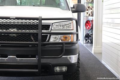 2007 Chevrolet Silverado 2500 LT1 LT1 4dr Crew Cab  2-OWNER* 0-RUST* NEVER HAD 5TH WHEEL OR GOOSENECK* LEVELED ON NEW 33 "BFG KO3 10-PLYs* 6-PASSENGER SEATING* FULL FRESH SERVICE* 52 GALLON TITAN FUEL TANK* ALL STOCK W/NO UPGRADES - Photo 54 - Portland, OR 97230