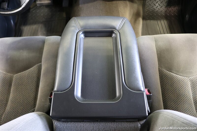 2007 Chevrolet Silverado 2500 LT1 LT1 4dr Crew Cab  2-OWNER* 0-RUST* NEVER HAD 5TH WHEEL OR GOOSENECK* LEVELED ON NEW 33 "BFG KO3 10-PLYs* 6-PASSENGER SEATING* FULL FRESH SERVICE* 52 GALLON TITAN FUEL TANK* ALL STOCK W/NO UPGRADES - Photo 64 - Portland, OR 97230