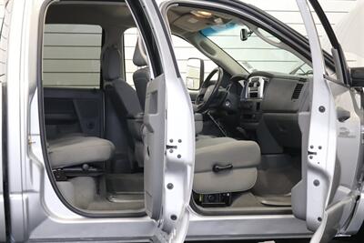 2007 Dodge Ram 3500 SLT  1-OWNER* 5.9L HO* 6-SPEED MANUAL* CUMMINS EXHAUST BRAKE* 100% RUST FREE* NEW 6 FALKEN A/T 4W 10-PLYS* NEW BRAKES-ROTORS-CALIPERS-COOLANT & BRAKE FLUID FLUSH* LINEX BED LINER* ALL BOOKS & KEYS - Photo 59 - Portland, OR 97230