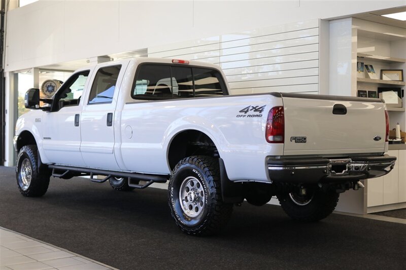 2001 Ford F-250 XLT  1-CALIFORNIA OWNER* 100% RUST FREE* NEW 35 " BFGK KO3-16 " PRO COMPS-3 "LEVEL KIT-FOX & BILSTEINS* ON BOARD COMPRESSOR W-AIR LIFT BAGS* LINEX BED LINER* FULLY SERVICED W/ ALL RECORDS - Photo 6 - Portland, OR 97230
