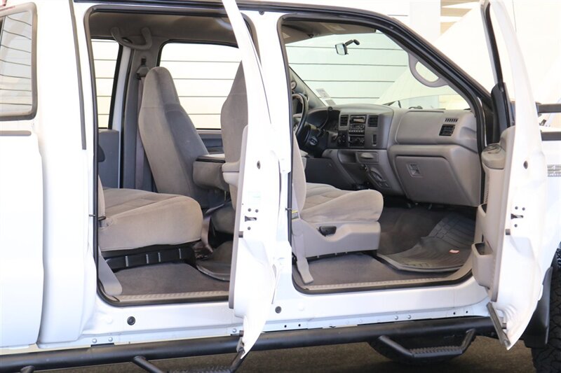 2001 Ford F-250 XLT  1-CALIFORNIA OWNER* 100% RUST FREE* NEW 35 " BFGK KO3-16 " PRO COMPS-3 "LEVEL KIT-FOX & BILSTEINS* ON BOARD COMPRESSOR W-AIR LIFT BAGS* LINEX BED LINER* FULLY SERVICED W/ ALL RECORDS - Photo 65 - Portland, OR 97230