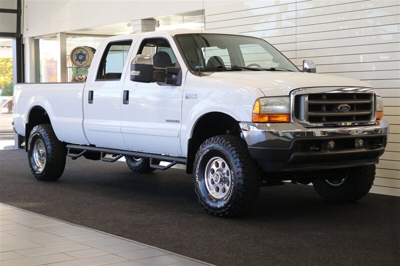 2001 Ford F-250 XLT  1-CALIFORNIA OWNER* 100% RUST FREE* NEW 35 " BFGK KO3-16 " PRO COMPS-3 "LEVEL KIT-FOX & BILSTEINS* ON BOARD COMPRESSOR W-AIR LIFT BAGS* LINEX BED LINER* FULLY SERVICED W/ ALL RECORDS - Photo 2 - Portland, OR 97230