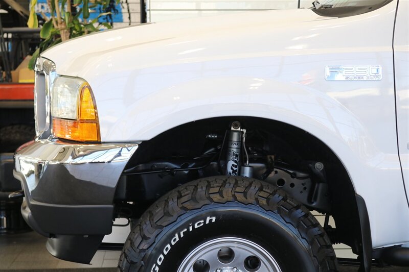 2001 Ford F-250 XLT  1-CALIFORNIA OWNER* 100% RUST FREE* NEW 35 " BFGK KO3-16 " PRO COMPS-3 "LEVEL KIT-FOX & BILSTEINS* ON BOARD COMPRESSOR W-AIR LIFT BAGS* LINEX BED LINER* FULLY SERVICED W/ ALL RECORDS - Photo 56 - Portland, OR 97230