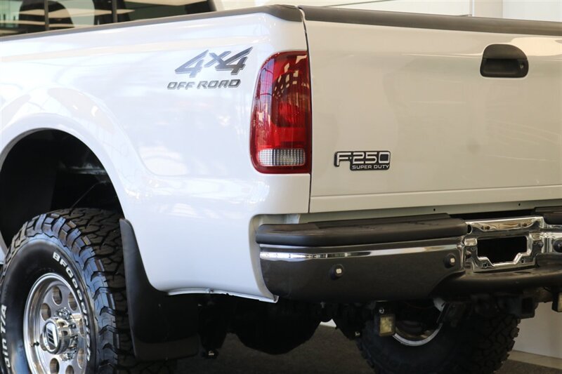 2001 Ford F-250 XLT  1-CALIFORNIA OWNER* 100% RUST FREE* NEW 35 " BFGK KO3-16 " PRO COMPS-3 "LEVEL KIT-FOX & BILSTEINS* ON BOARD COMPRESSOR W-AIR LIFT BAGS* LINEX BED LINER* FULLY SERVICED W/ ALL RECORDS - Photo 49 - Portland, OR 97230