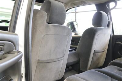 2006 GMC Sierra 3500 LONG BED* 2-OWNER* 100% RUST FREE* 6-PASSENGER SEATING* LEVELED ON NEW 33 " BFG KO3s & NEW 16 "PRO COMPS* GOOSNECK* SPRAY IN BED LINER* FRESH FULL SERVICE - Photo 72 - Portland, OR 97230