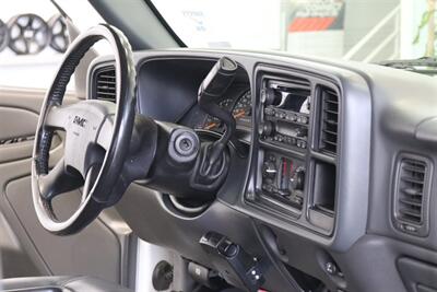 2006 GMC Sierra 3500 LONG BED* 2-OWNER* 100% RUST FREE* 6-PASSENGER SEATING* LEVELED ON NEW 33 " BFG KO3s & NEW 16 "PRO COMPS* GOOSNECK* SPRAY IN BED LINER* FRESH FULL SERVICE - Photo 81 - Portland, OR 97230