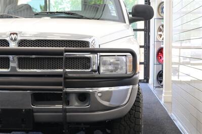 2000 Dodge Ram 2500 SLT  1-OWNER* 100% RUST FREE* NEVER HAD 5TH WHEEL OR GOSENECK* 0-ACCIDENTS* MINT CONDITION* NEW 33 " TOYO A/Ts 10-PLYS* FULLY SERVICED* NEVER BEEN MODIFIED - TUNED* ALL BOOKS & KEYS* LINEX BED LINE - Photo 62 - Portland, OR 97230