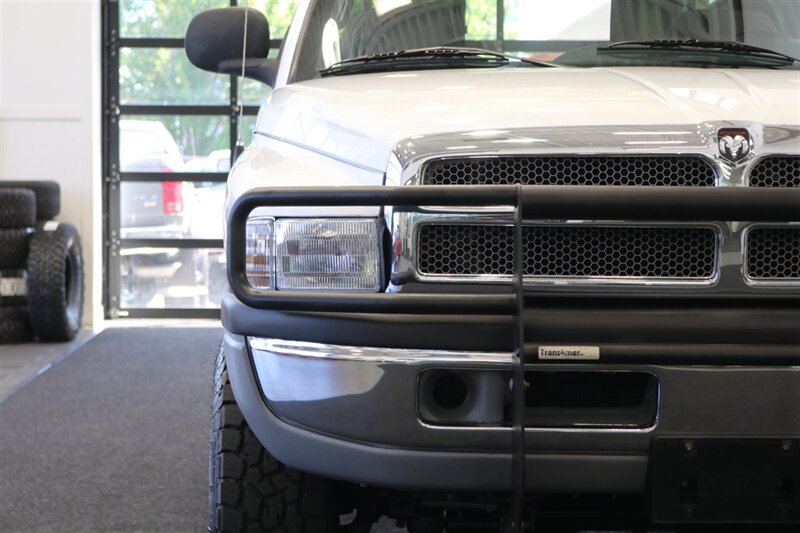 2000 Dodge Ram 2500 SLT  1-OWNER* 100% RUST FREE* NEVER HAD 5TH WHEEL OR GOSENECK* 0-ACCIDENTS* MINT CONDITION* NEW 33 " TOYO A/Ts 10-PLYS* FULLY SERVICED* NEVER BEEN MODIFIED - TUNED* ALL BOOKS & KEYS* LINEX BED LINE - Photo 63 - Portland, OR 97230