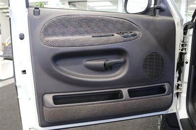 2000 Dodge Ram 2500 SLT  1-OWNER* 100% RUST FREE* NEVER HAD 5TH WHEEL OR GOSENECK* 0-ACCIDENTS* MINT CONDITION* NEW 33 " TOYO A/Ts 10-PLYS* FULLY SERVICED* NEVER BEEN MODIFIED - TUNED* ALL BOOKS & KEYS* LINEX BED LINE - Photo 68 - Portland, OR 97230