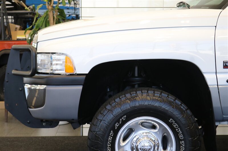 2000 Dodge Ram 2500 SLT  1-OWNER* 100% RUST FREE* NEVER HAD 5TH WHEEL OR GOSENECK* 0-ACCIDENTS* MINT CONDITION* NEW 33 " TOYO A/Ts 10-PLYS* FULLY SERVICED* NEVER BEEN MODIFIED - TUNED* ALL BOOKS & KEYS* LINEX BED LINE - Photo 52 - Portland, OR 97230
