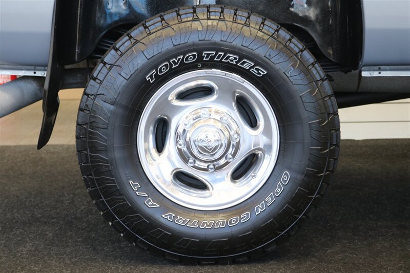 2000 Dodge Ram 2500 SLT  1-OWNER* 100% RUST FREE* NEVER HAD 5TH WHEEL OR GOSENECK* 0-ACCIDENTS* MINT CONDITION* NEW 33 " TOYO A/Ts 10-PLYS* FULLY SERVICED* NEVER BEEN MODIFIED - TUNED* ALL BOOKS & KEYS* LINEX BED LINE - Photo 64 - Portland, OR 97230
