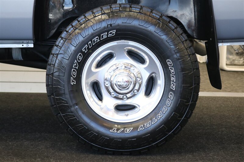 2000 Dodge Ram 2500 SLT  1-OWNER* 100% RUST FREE* NEVER HAD 5TH WHEEL OR GOSENECK* 0-ACCIDENTS* MINT CONDITION* NEW 33 " TOYO A/Ts 10-PLYS* FULLY SERVICED* NEVER BEEN MODIFIED - TUNED* ALL BOOKS & KEYS* LINEX BED LINE - Photo 66 - Portland, OR 97230