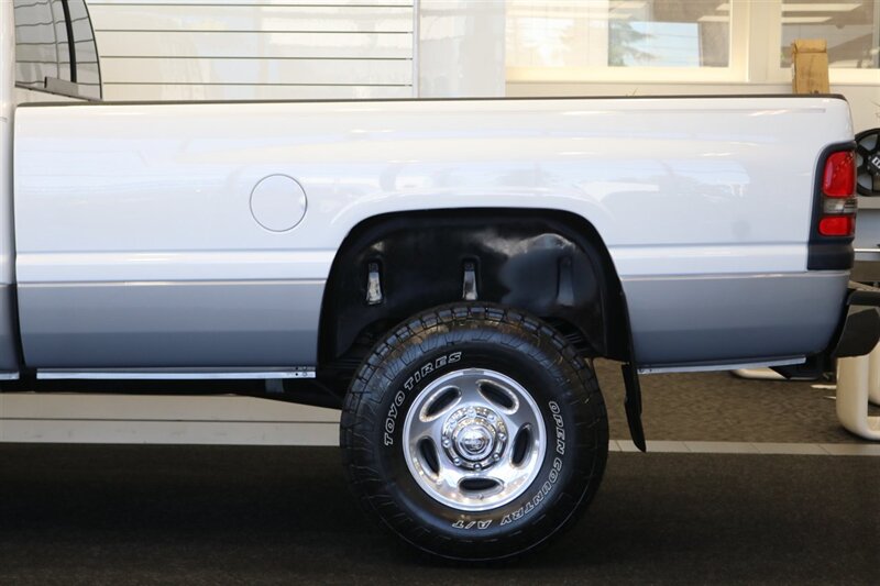 2000 Dodge Ram 2500 SLT  1-OWNER* 100% RUST FREE* NEVER HAD 5TH WHEEL OR GOSENECK* 0-ACCIDENTS* MINT CONDITION* NEW 33 " TOYO A/Ts 10-PLYS* FULLY SERVICED* NEVER BEEN MODIFIED - TUNED* ALL BOOKS & KEYS* LINEX BED LINE - Photo 56 - Portland, OR 97230