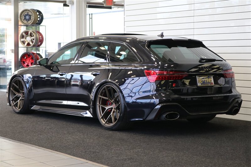 2021 Audi RS 6 Avant 4.0T quattro Avant  22 " VOSSENs S21 * WEISTEC STAGE 3 TUNE* TTE 1020 EA825 TURBOS* EVENTURI CARBONFIBER INTAKE* FULL AKRAPOVIC TITANIUM EXHAUST W/DOWN PIPES & LINK PIPE* CF FLAT BOOTOM STEERING WHEEL W/ PADDLES* - Photo 6 - Portland, OR 97230
