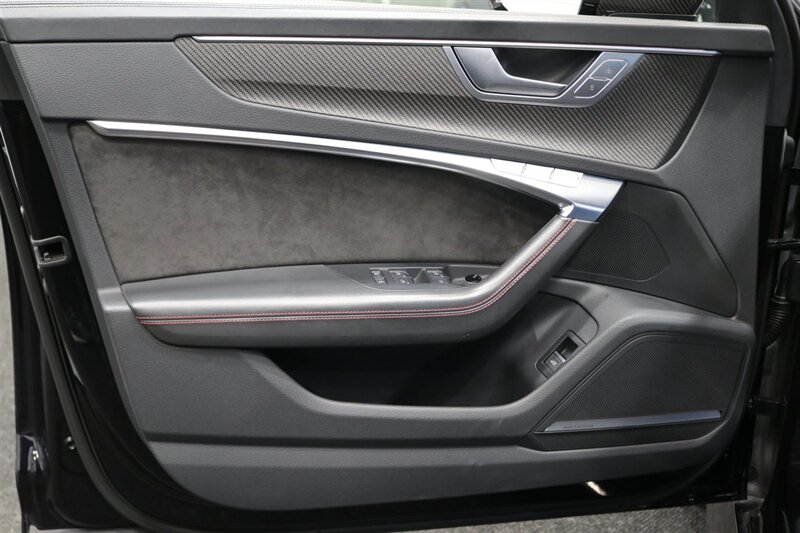 2021 Audi RS 6 Avant 4.0T quattro Avant  22 " VOSSENs S21 * WEISTEC STAGE 3 TUNE* TTE 1020 EA825 TURBOS* EVENTURI CARBONFIBER INTAKE* FULL AKRAPOVIC TITANIUM EXHAUST W/DOWN PIPES & LINK PIPE* CF FLAT BOOTOM STEERING WHEEL W/ PADDLES* - Photo 40 - Portland, OR 97230