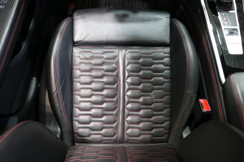 2021 Audi RS 6 Avant 4.0T quattro Avant  22 " VOSSENs S21 * WEISTEC STAGE 3 TUNE* TTE 1020 EA825 TURBOS* EVENTURI CARBONFIBER INTAKE* FULL AKRAPOVIC TITANIUM EXHAUST W/DOWN PIPES & LINK PIPE* CF FLAT BOOTOM STEERING WHEEL W/ PADDLES* - Photo 46 - Portland, OR 97230