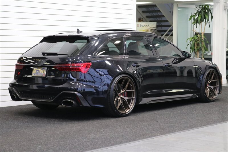 2021 Audi RS 6 Avant 4.0T quattro Avant  22 " VOSSENs S21 * WEISTEC STAGE 3 TUNE* TTE 1020 EA825 TURBOS* EVENTURI CARBONFIBER INTAKE* FULL AKRAPOVIC TITANIUM EXHAUST W/DOWN PIPES & LINK PIPE* CF FLAT BOOTOM STEERING WHEEL W/ PADDLES* - Photo 7 - Portland, OR 97230