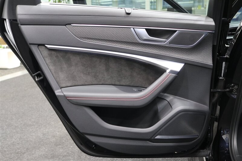 2021 Audi RS 6 Avant 4.0T quattro Avant  22 " VOSSENs S21 * WEISTEC STAGE 3 TUNE* TTE 1020 EA825 TURBOS* EVENTURI CARBONFIBER INTAKE* FULL AKRAPOVIC TITANIUM EXHAUST W/DOWN PIPES & LINK PIPE* CF FLAT BOOTOM STEERING WHEEL W/ PADDLES* - Photo 42 - Portland, OR 97230