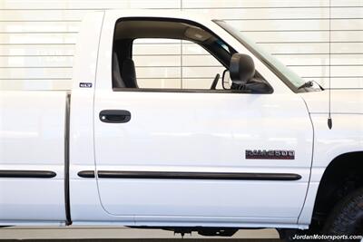 2001 Dodge Ram 2500 SLT  1-OWNER* SINGLE CAB* 5.9L CUMMINS* 6-SPEED MANUAL* 100% RUST & CORROSION FREE* LIKE NEW BED* BD EXHAUST BRAKE* AIR DOG INJECTION PUMP* MBRB FULL EXHAUST* ZERO PAINT* COLLECTOR QUALITY - Photo 59 - Portland, OR 97230