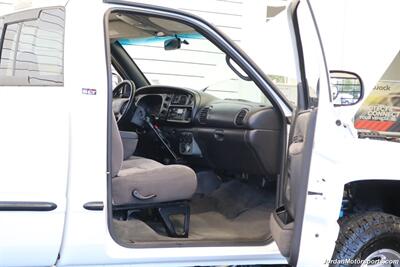 2001 Dodge Ram 2500 SLT  1-OWNER* SINGLE CAB* 5.9L CUMMINS* 6-SPEED MANUAL* 100% RUST & CORROSION FREE* LIKE NEW BED* BD EXHAUST BRAKE* AIR DOG INJECTION PUMP* MBRB FULL EXHAUST* ZERO PAINT* COLLECTOR QUALITY - Photo 63 - Portland, OR 97230