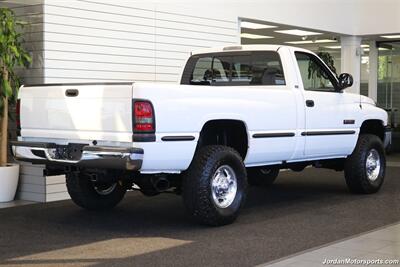 2001 Dodge Ram 2500 SLT  1-OWNER* SINGLE CAB* 5.9L CUMMINS* 6-SPEED MANUAL* 100% RUST & CORROSION FREE* LIKE NEW BED* BD EXHAUST BRAKE* AIR DOG INJECTION PUMP* MBRB FULL EXHAUST* ZERO PAINT* COLLECTOR QUALITY - Photo 7 - Portland, OR 97230