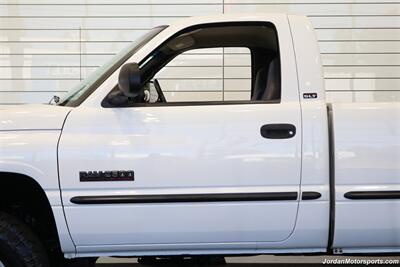 2001 Dodge Ram 2500 SLT  1-OWNER* SINGLE CAB* 5.9L CUMMINS* 6-SPEED MANUAL* 100% RUST & CORROSION FREE* LIKE NEW BED* BD EXHAUST BRAKE* AIR DOG INJECTION PUMP* MBRB FULL EXHAUST* ZERO PAINT* COLLECTOR QUALITY - Photo 58 - Portland, OR 97230