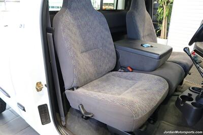 2001 Dodge Ram 2500 SLT  1-OWNER* SINGLE CAB* 5.9L CUMMINS* 6-SPEED MANUAL* 100% RUST & CORROSION FREE* LIKE NEW BED* BD EXHAUST BRAKE* AIR DOG INJECTION PUMP* MBRB FULL EXHAUST* ZERO PAINT* COLLECTOR QUALITY - Photo 17 - Portland, OR 97230