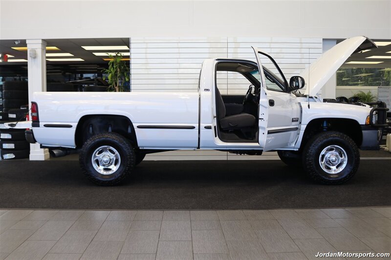 2001 Dodge Ram 2500 SLT  1-OWNER* SINGLE CAB* 5.9L CUMMINS* 6-SPEED MANUAL* 100% RUST & CORROSION FREE* LIKE NEW BED* BD EXHAUST BRAKE* AIR DOG INJECTION PUMP* MBRB FULL EXHAUST* ZERO PAINT* COLLECTOR QUALITY - Photo 11 - Portland, OR 97230