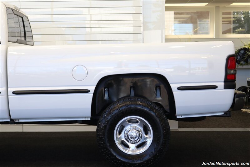 2001 Dodge Ram 2500 SLT  1-OWNER* SINGLE CAB* 5.9L CUMMINS* 6-SPEED MANUAL* 100% RUST & CORROSION FREE* LIKE NEW BED* BD EXHAUST BRAKE* AIR DOG INJECTION PUMP* MBRB FULL EXHAUST* ZERO PAINT* COLLECTOR QUALITY - Photo 60 - Portland, OR 97230