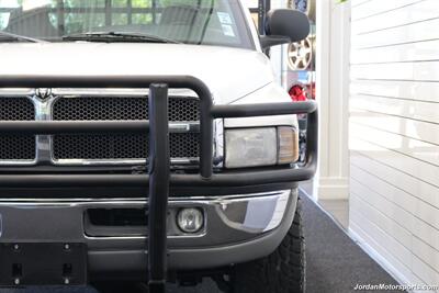 2001 Dodge Ram 2500 SLT  1-OWNER* SINGLE CAB* 5.9L CUMMINS* 6-SPEED MANUAL* 100% RUST & CORROSION FREE* LIKE NEW BED* BD EXHAUST BRAKE* AIR DOG INJECTION PUMP* MBRB FULL EXHAUST* ZERO PAINT* COLLECTOR QUALITY - Photo 54 - Portland, OR 97230
