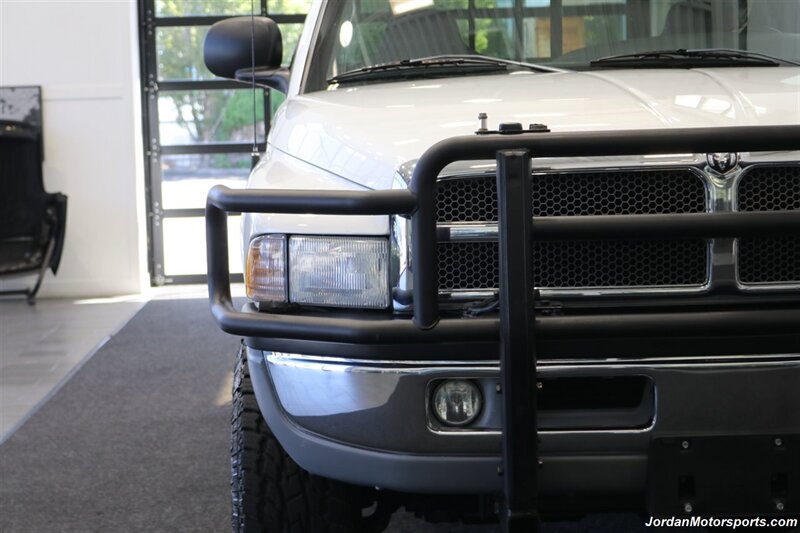 2001 Dodge Ram 2500 SLT  1-OWNER* SINGLE CAB* 5.9L CUMMINS* 6-SPEED MANUAL* 100% RUST & CORROSION FREE* LIKE NEW BED* BD EXHAUST BRAKE* AIR DOG INJECTION PUMP* MBRB FULL EXHAUST* ZERO PAINT* COLLECTOR QUALITY - Photo 55 - Portland, OR 97230