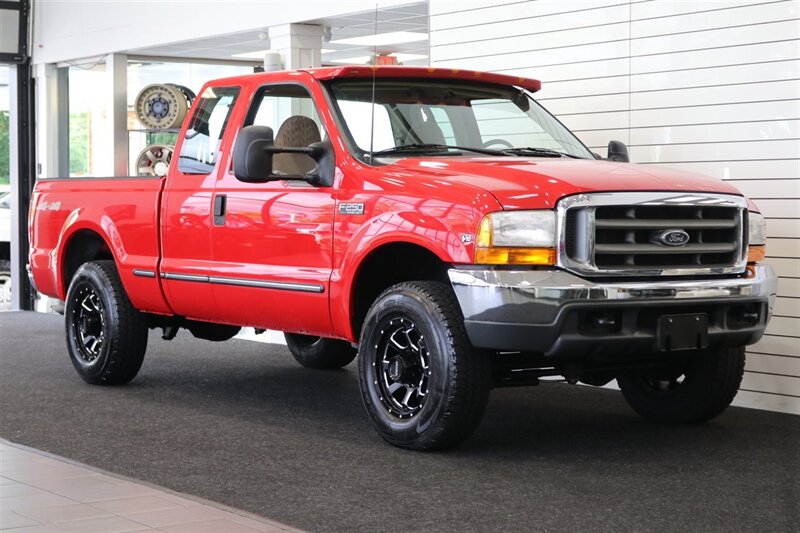 1999 Ford F-250 xlt 1-OWNER* 100% RUST FREE* TRITON V-10* 5-SPEED MANUAL* LINEX BED LINER* REAR AIR BAGS* NEW BRAKES-ROTORS-CALIPERS-BALL JOINTS-BRAKE FLUID & COOLANT FLUSH* ALL BOOKS-KEYS-WINDOW STICKER* SHORT BED - Photo 2 - Portland, OR 97230
