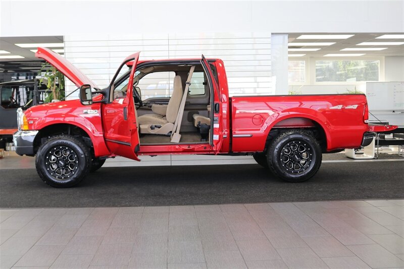 1999 Ford F-250 xlt 1-OWNER* 100% RUST FREE* TRITON V-10* 5-SPEED MANUAL* LINEX BED LINER* REAR AIR BAGS* NEW BRAKES-ROTORS-CALIPERS-BALL JOINTS-BRAKE FLUID & COOLANT FLUSH* ALL BOOKS-KEYS-WINDOW STICKER* SHORT BED - Photo 10 - Portland, OR 97230
