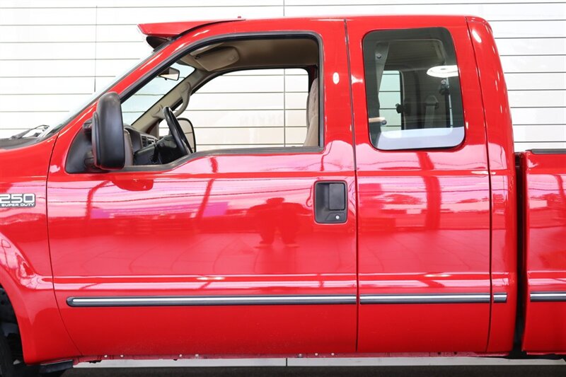 1999 Ford F-250 xlt 1-OWNER* 100% RUST FREE* TRITON V-10* 5-SPEED MANUAL* LINEX BED LINER* REAR AIR BAGS* NEW BRAKES-ROTORS-CALIPERS-BALL JOINTS-BRAKE FLUID & COOLANT FLUSH* ALL BOOKS-KEYS-WINDOW STICKER* SHORT BED - Photo 56 - Portland, OR 97230