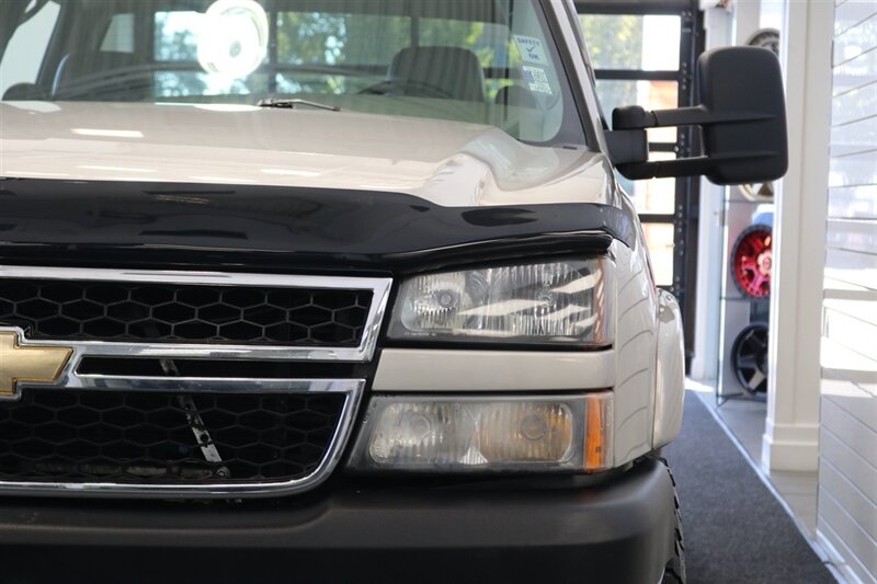 2007 Chevrolet Silverado 2500 Work Truck Work Truck 4dr Crew Cab   - Photo 48 - Portland, OR 97230