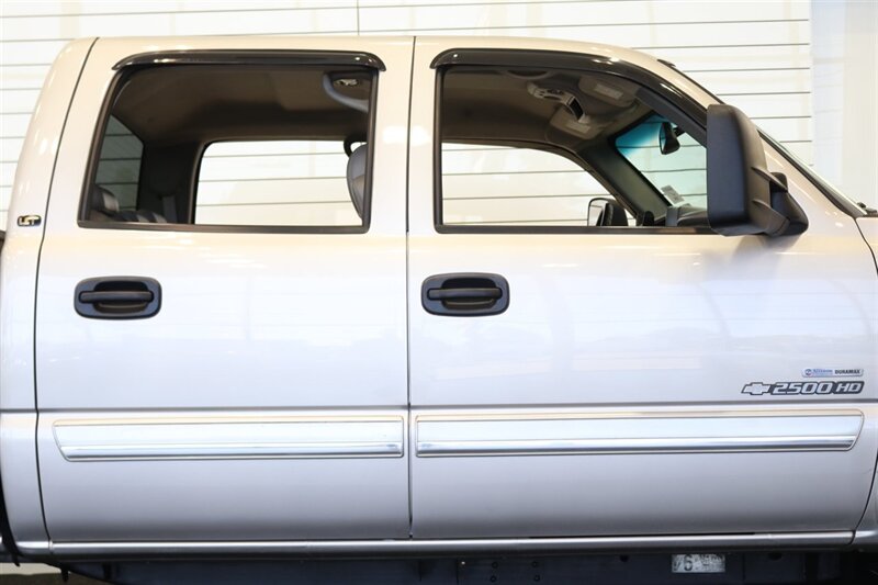 2007 Chevrolet Silverado 2500 Work Truck Work Truck 4dr Crew Cab   - Photo 31 - Portland, OR 97230