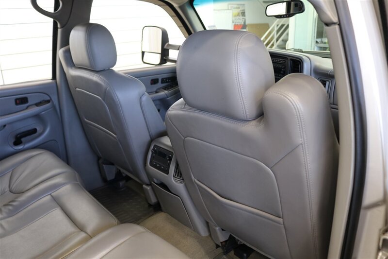 2007 Chevrolet Silverado 2500 Work Truck Work Truck 4dr Crew Cab   - Photo 58 - Portland, OR 97230