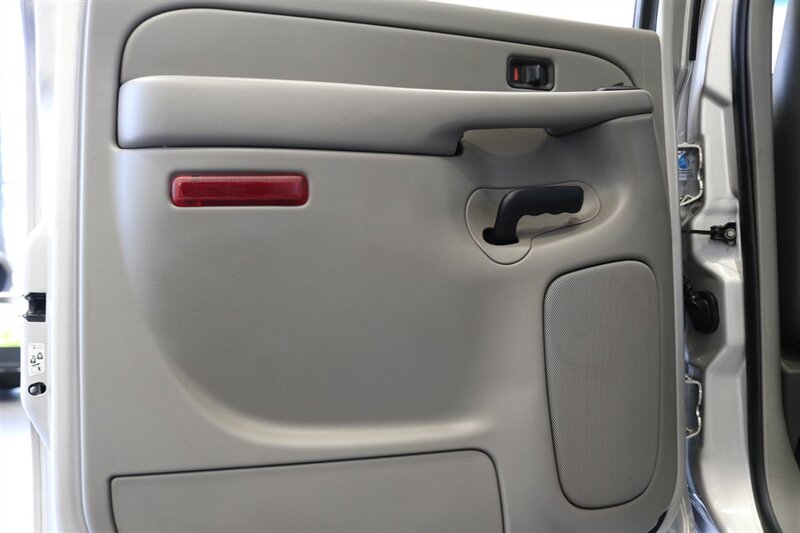 2007 Chevrolet Silverado 2500 Work Truck Work Truck 4dr Crew Cab   - Photo 34 - Portland, OR 97230