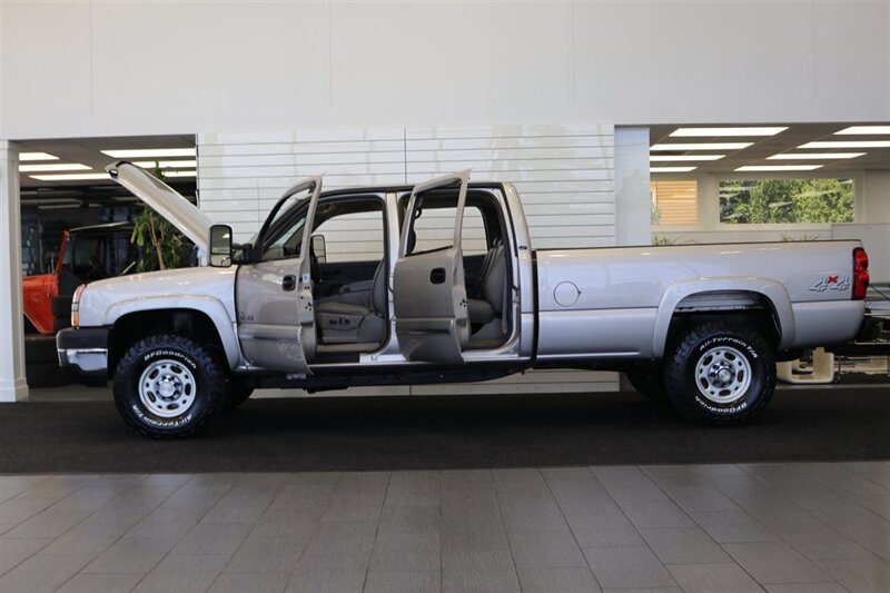 2007 Chevrolet Silverado 2500 Work Truck Work Truck 4dr Crew Cab   - Photo 10 - Portland, OR 97230