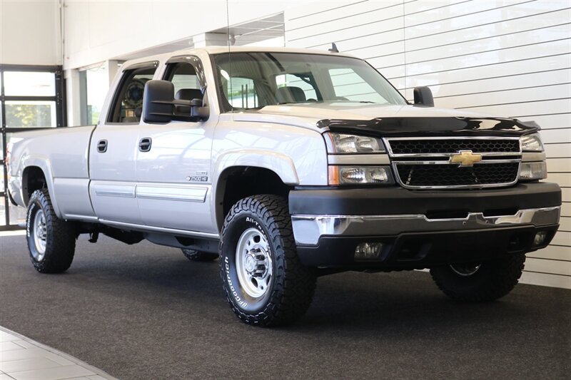 2007 Chevrolet Silverado 2500 Work Truck Work Truck 4dr Crew Cab   - Photo 2 - Portland, OR 97230