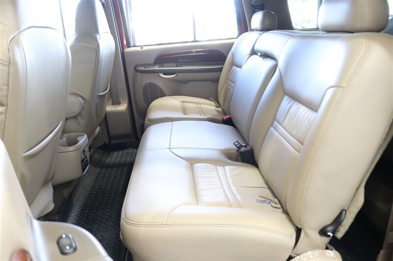 2001 Ford Excursion Limited 1-OWNER* 100% RUST FREE* ALL RECORDS @ FORD DEALER SINCE NEW* LEVELED W/ NEW BILSTEIN 5100 SHOCKS* NEW 35 " BFG KO3 10-PLYS* REAR AIR BAGS* NEW BRAKES-ROTORS-CALIPERS-BRAKE FLUID-COOLANT-AC SERVICE - Photo 19 - Portland, OR 97230