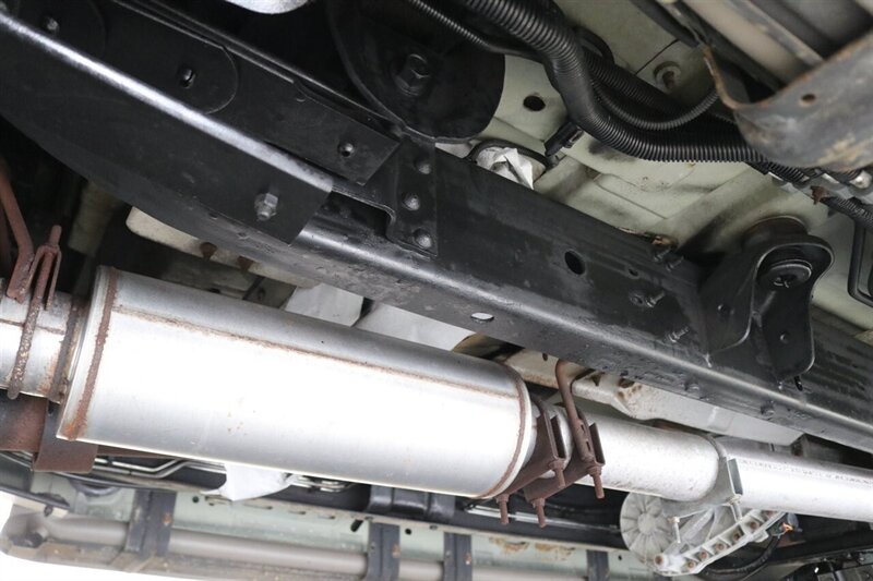 2001 Ford Excursion Limited  2-OWNER* 100% RUST FREE* FULLY LOADED LIMITED 7.3L* 4X4* FRESH FULL SERVICE W/ NEW BRAKES-ROTORS-CALIPERS* COOLANT FLUSH* AC CHARGE* NEW TIRES* ALL BOOKS & KEYS* 100% RUST & CORROSION FREE - Photo 27 - Portland, OR 97230