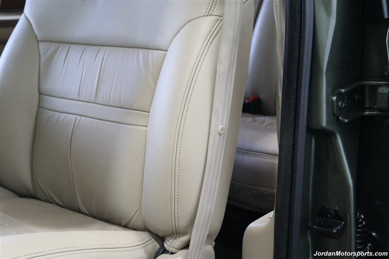 2001 Ford Excursion Limited  2-OWNER* 100% RUST FREE* FULLY LOADED LIMITED 7.3L* 4X4* FRESH FULL SERVICE W/ NEW BRAKES-ROTORS-CALIPERS* COOLANT FLUSH* AC CHARGE* NEW TIRES* ALL BOOKS & KEYS* 100% RUST & CORROSION FREE - Photo 68 - Portland, OR 97230