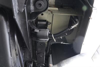 2001 Ford Excursion Limited  2-OWNER* 100% RUST FREE* FULLY LOADED LIMITED 7.3L* 4X4* FRESH FULL SERVICE W/ NEW BRAKES-ROTORS-CALIPERS* COOLANT FLUSH* AC CHARGE* NEW TIRES* ALL BOOKS & KEYS* 100% RUST & CORROSION FREE - Photo 32 - Portland, OR 97230